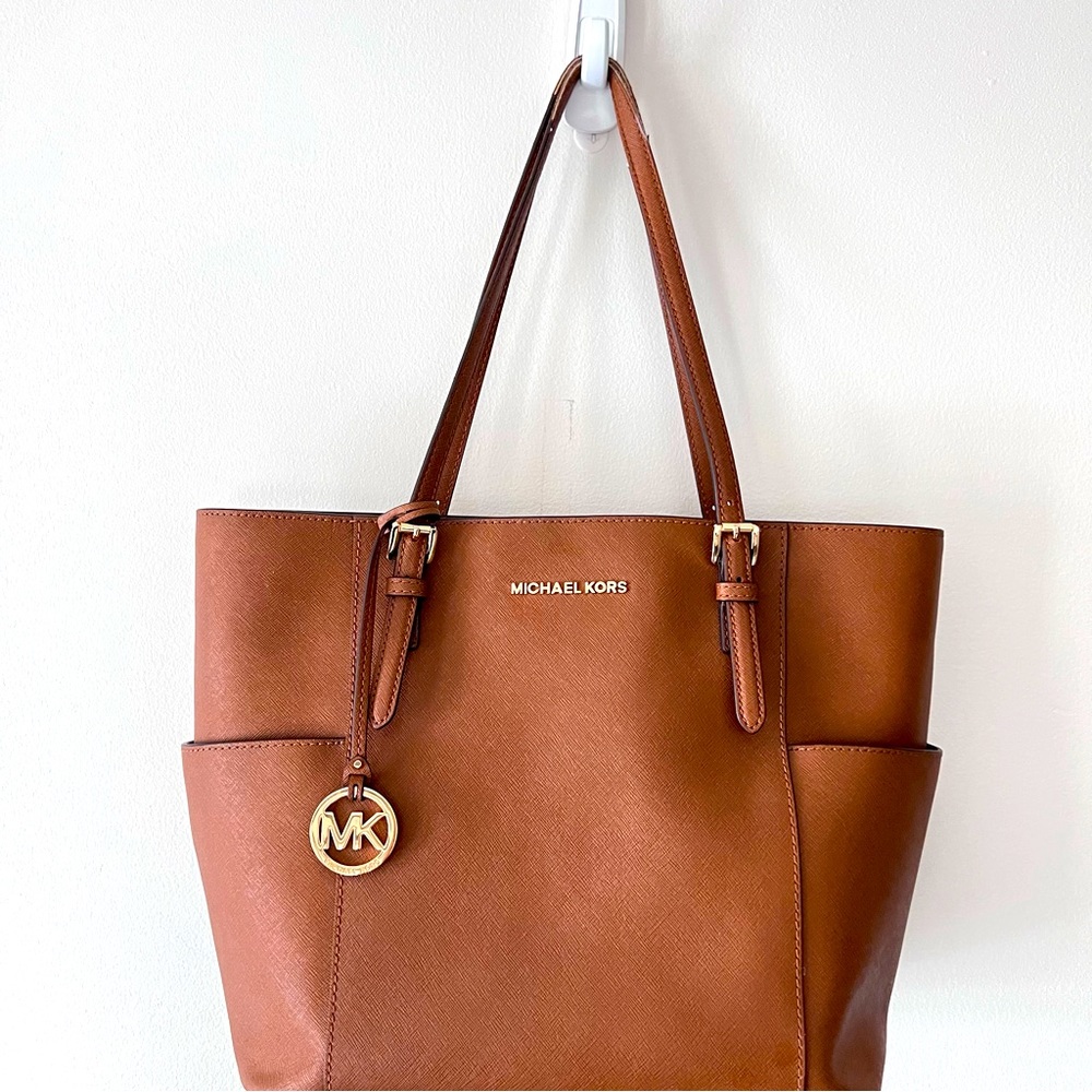 MICHEAL KORS Large Jet set Saffiano Leather Purse Tote 30T6GTVT3L-230